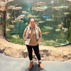 Meet your Posher, Marianne